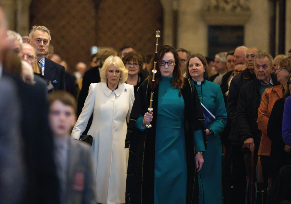 The Queen arrives at the concert The Queen arrives at the concert